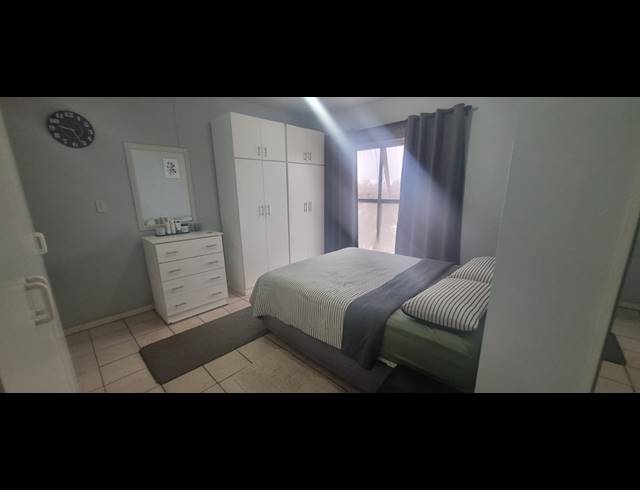 2 BEDROOM FLAT FOR SALE IN WINDERMERE